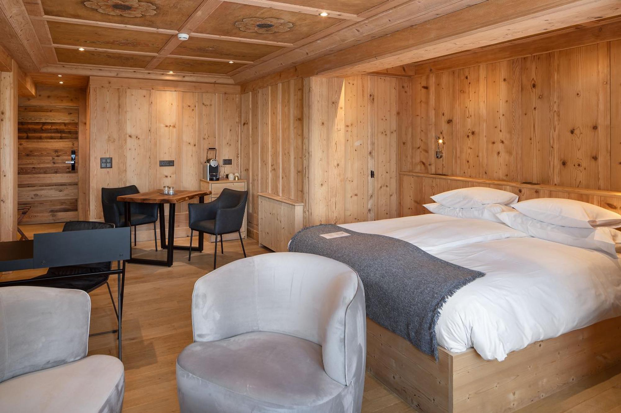 Aida Hotel & Spa - "Adults Only" Relais & Chateaux Crans-Montana Exterior photo